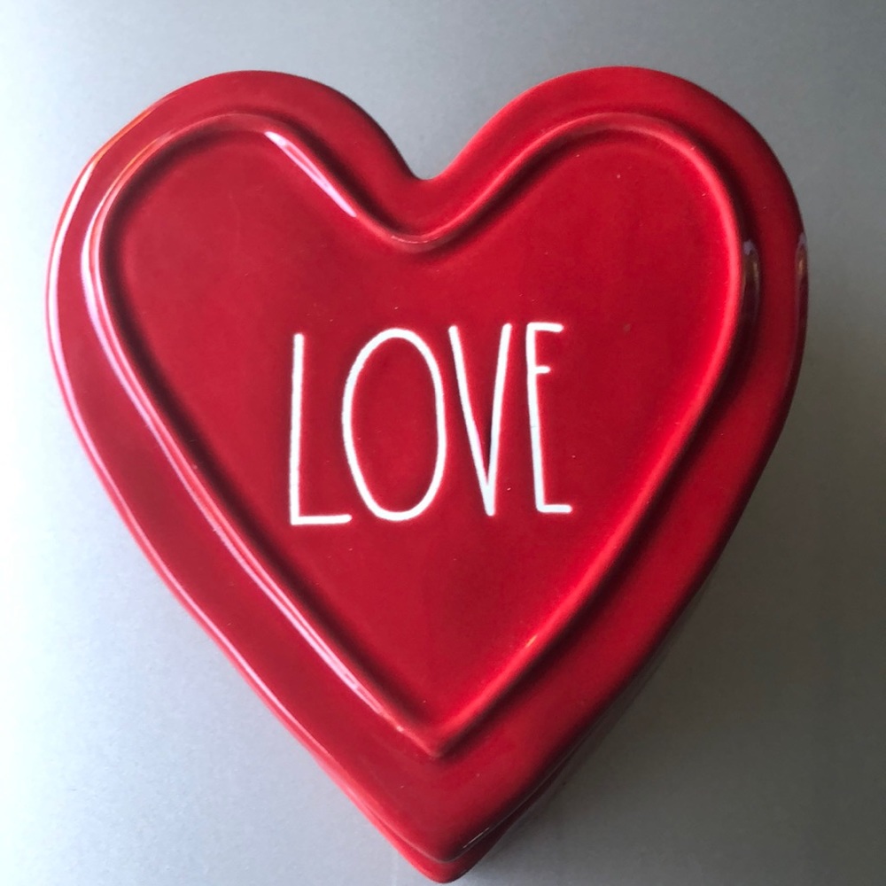 Rae Dunn Ceramic LOVE Heart Box New!